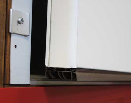 With a heavy duty 6 fin door sweep, the 2007-Series doors have a great seal on the threshold With a heavy duty 6 fin door sweep, the 2007-Series doors have a great seal on the threshold